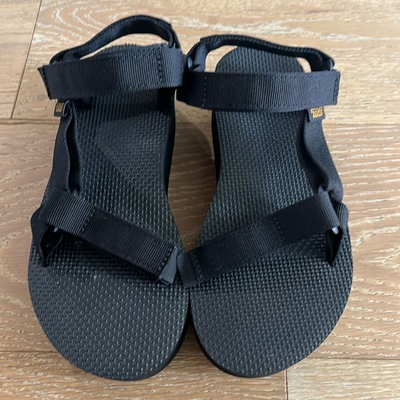 Teva Flatform Universal Sandals - Picture 6 of 9